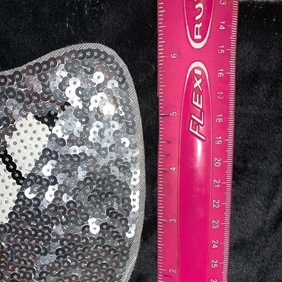 PATCHES - Picture 11 of 16